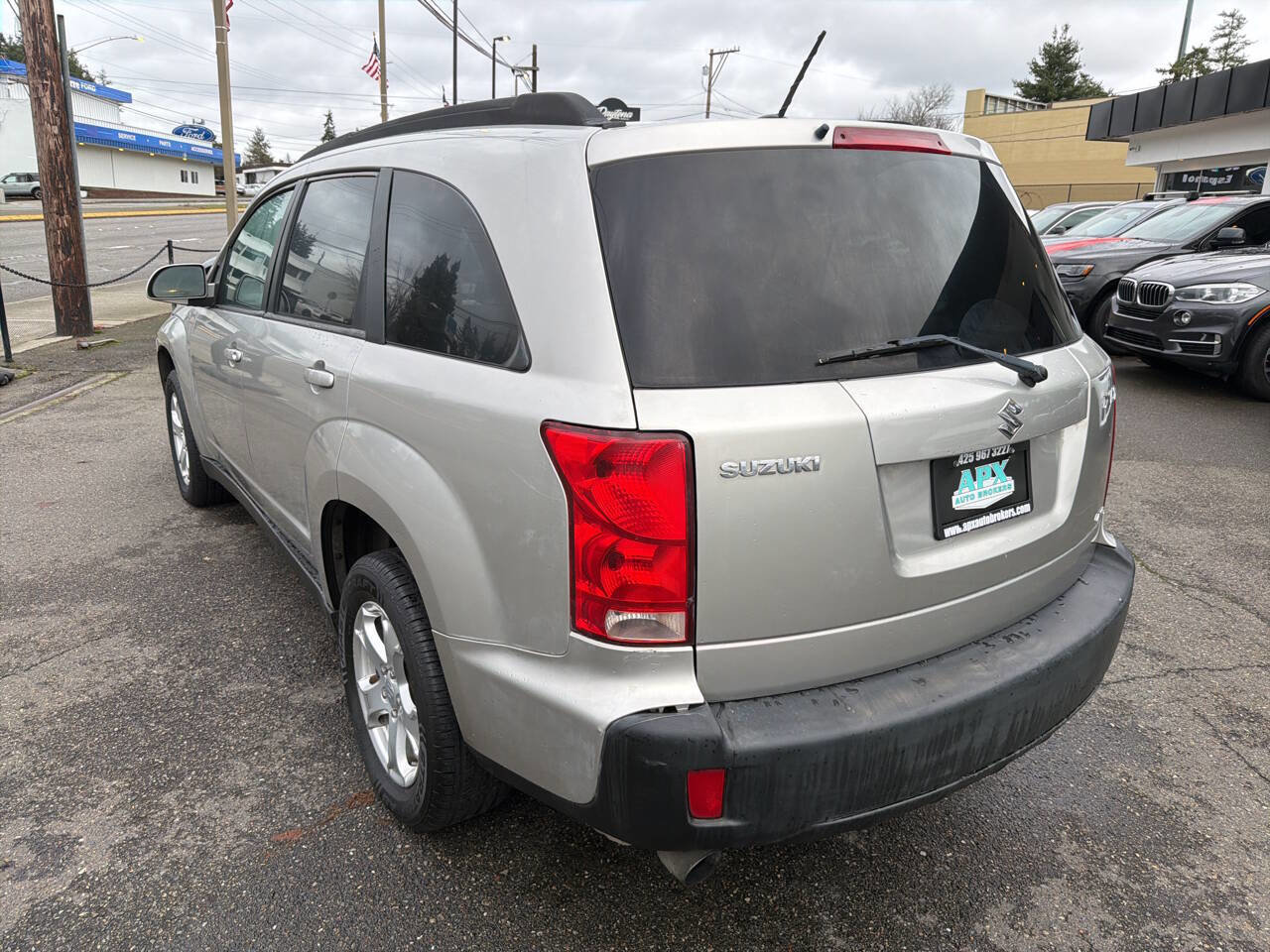 Used 2008 Suzuki XL7 AWD w/ 3rd Row image 4