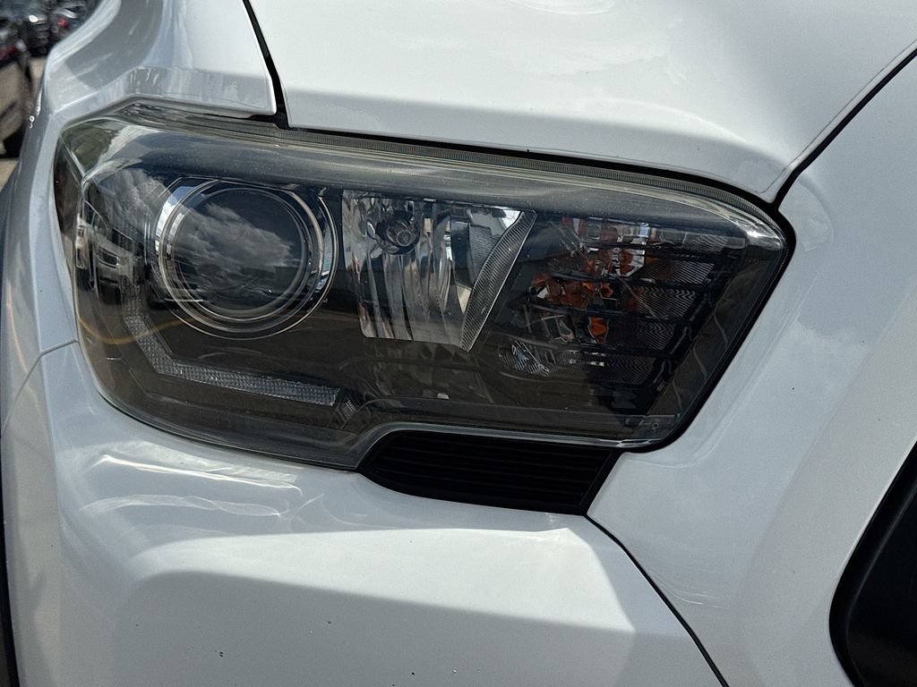 Used 2017 Toyota Tacoma TRD Pro AWD/4WD image 36