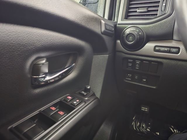 Used 2020 Nissan Titan PRO-4X w/ Pro-4x Convenience Package image 36