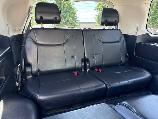 Used 2011 Lexus LX 570 4WD w/ Luxury Pkg image 15