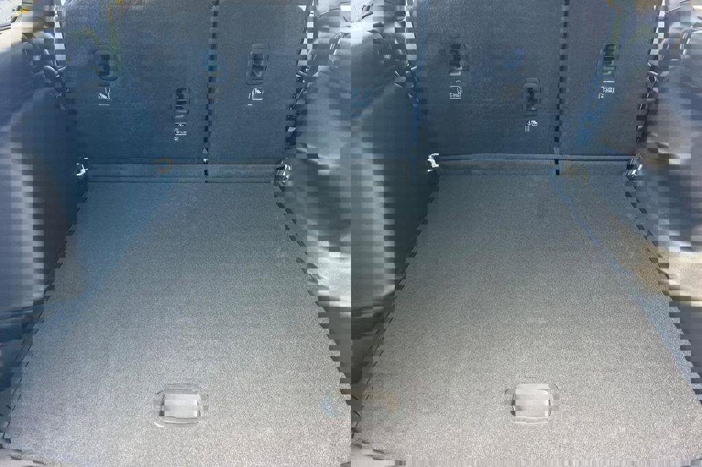 New 2025 Jeep Grand Cherokee Laredo X image 15