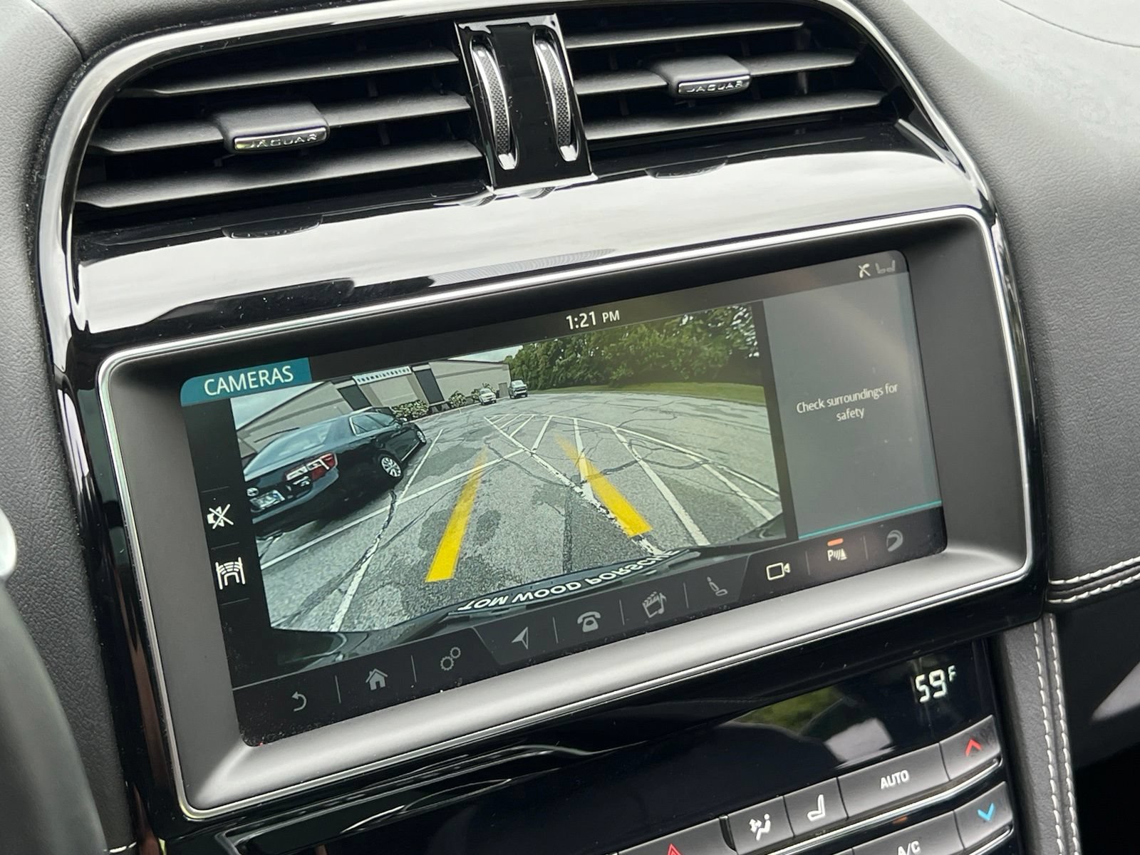 Used 2020 Jaguar F-PACE R-Sport AWD/4WD image 32