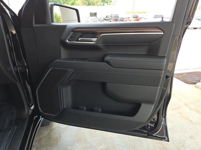Used 2024 Chevrolet Silverado 1500 LT AWD/4WD image 50