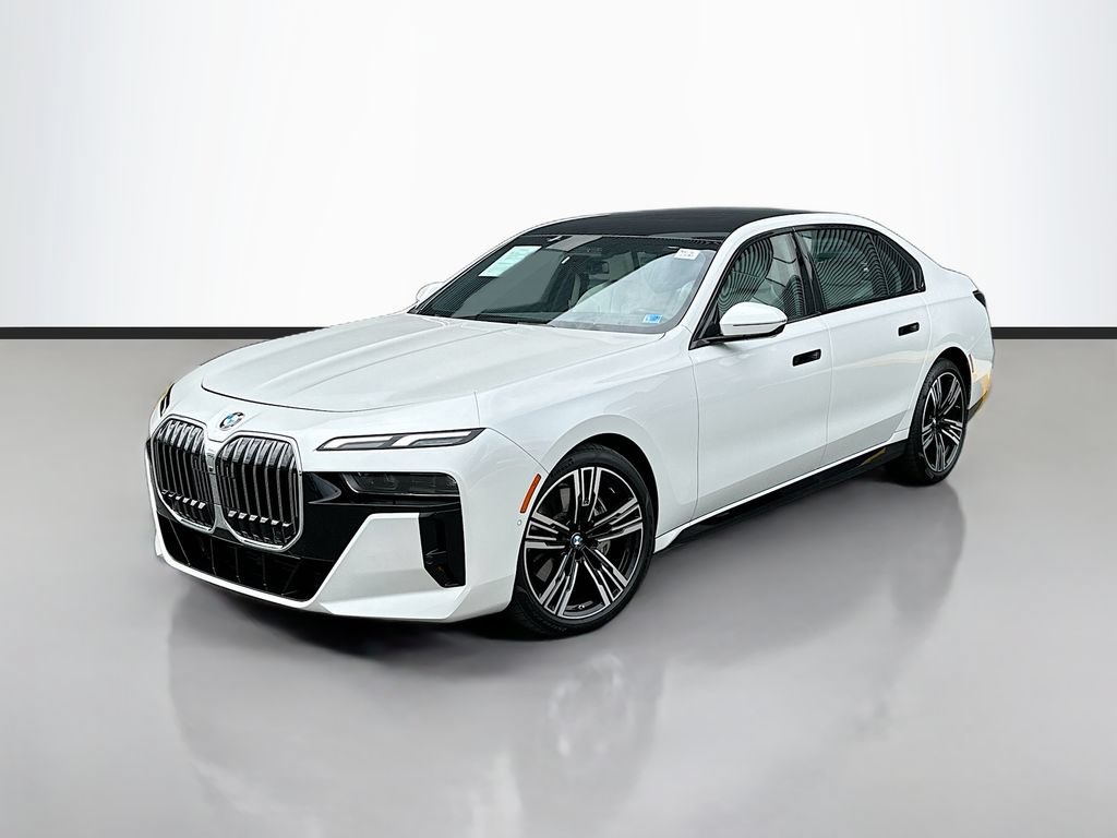 Used 2023 BMW 740i RWD image 1