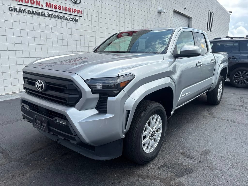 Used 2024 Toyota Tacoma TRD Sport AWD/4WD image 1