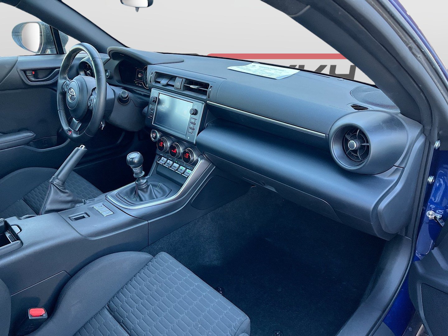 Used 2025 Toyota GR86 w/ ALL Weather Mat Package (TMS) RWD image 27