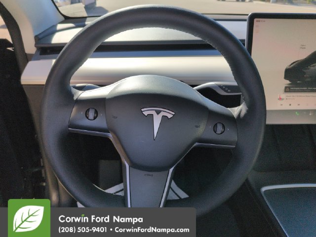 Used 2022 Tesla Model Y Long Range AWD/4WD image 13