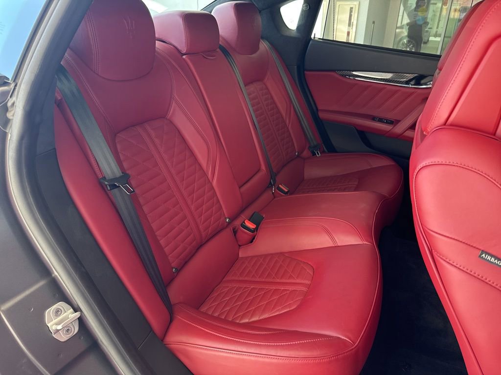 Used 2022 Maserati Quattroporte Trofeo image 21
