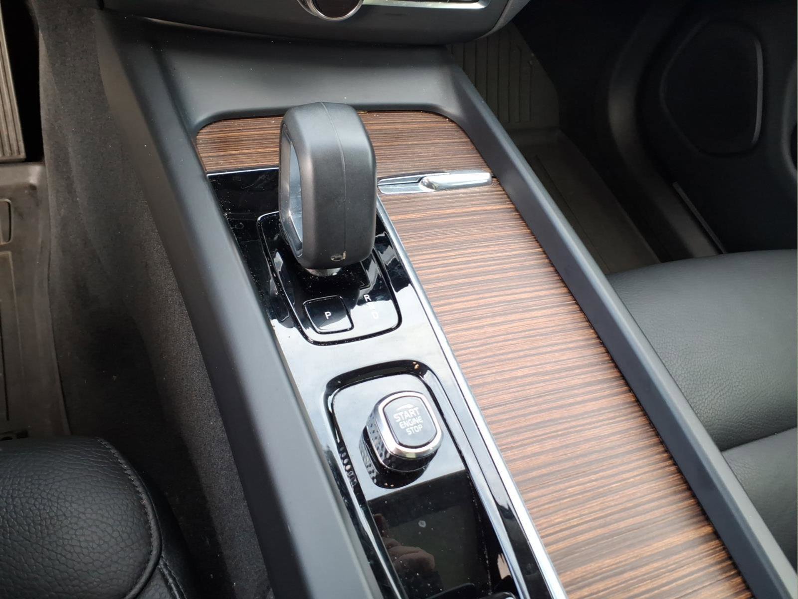 Used 2023 Volvo XC60 B5 Plus w/ Climate Package image 24