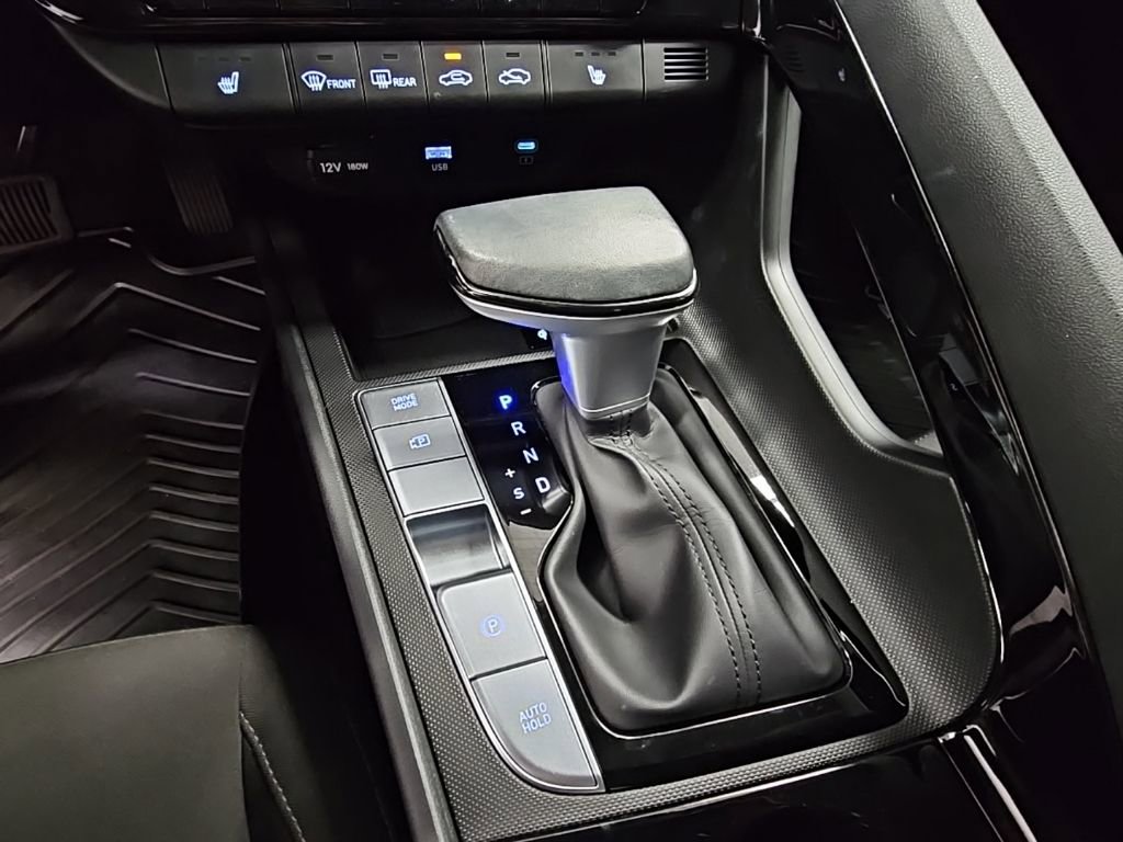 Used 2024 Hyundai Elantra SEL w/ Convenience Package image 22