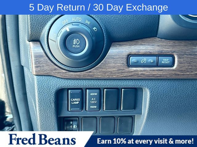 Used 2021 Nissan Titan Platinum Reserve w/ Moonroof Package image 13