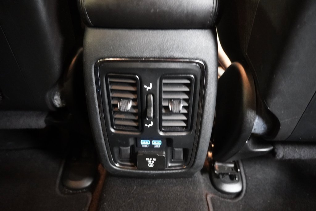 Used 2020 Jeep Grand Cherokee Limited image 32