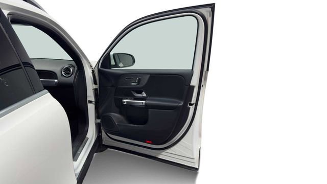 Used 2022 Mercedes-Benz GLB 250 image 9