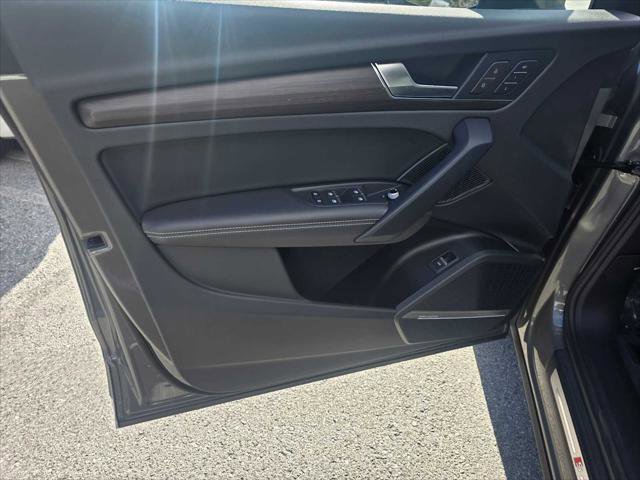 Used 2023 Audi Q5 2.0T Premium Plus w/ Premium Plus Package image 23