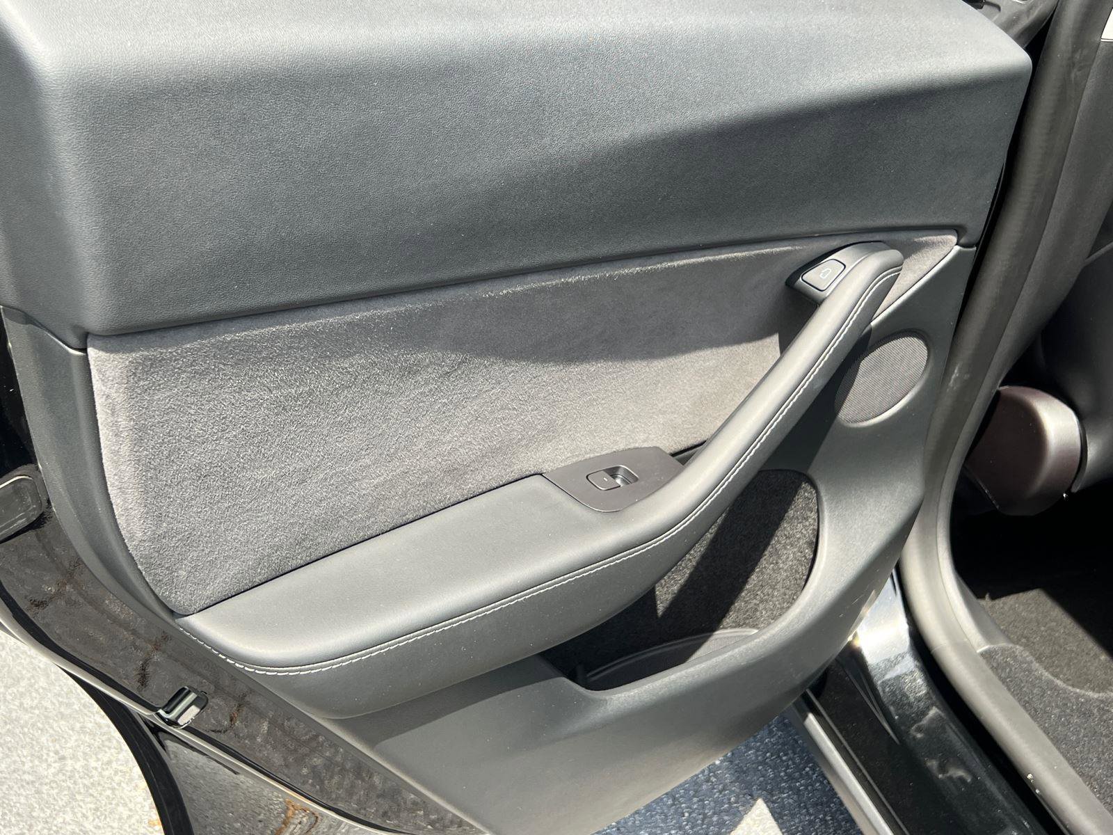 Used 2023 Tesla Model Y Performance image 21