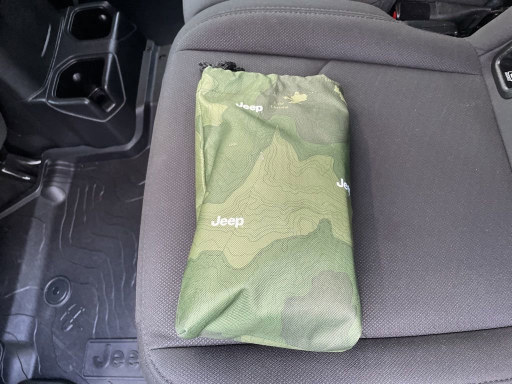 Used 2022 Jeep Gladiator Sport image 9