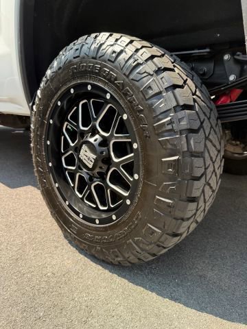 Used 2016 GMC Sierra 3500 Denali w/ Duramax Plus Package AWD/4WD image 44