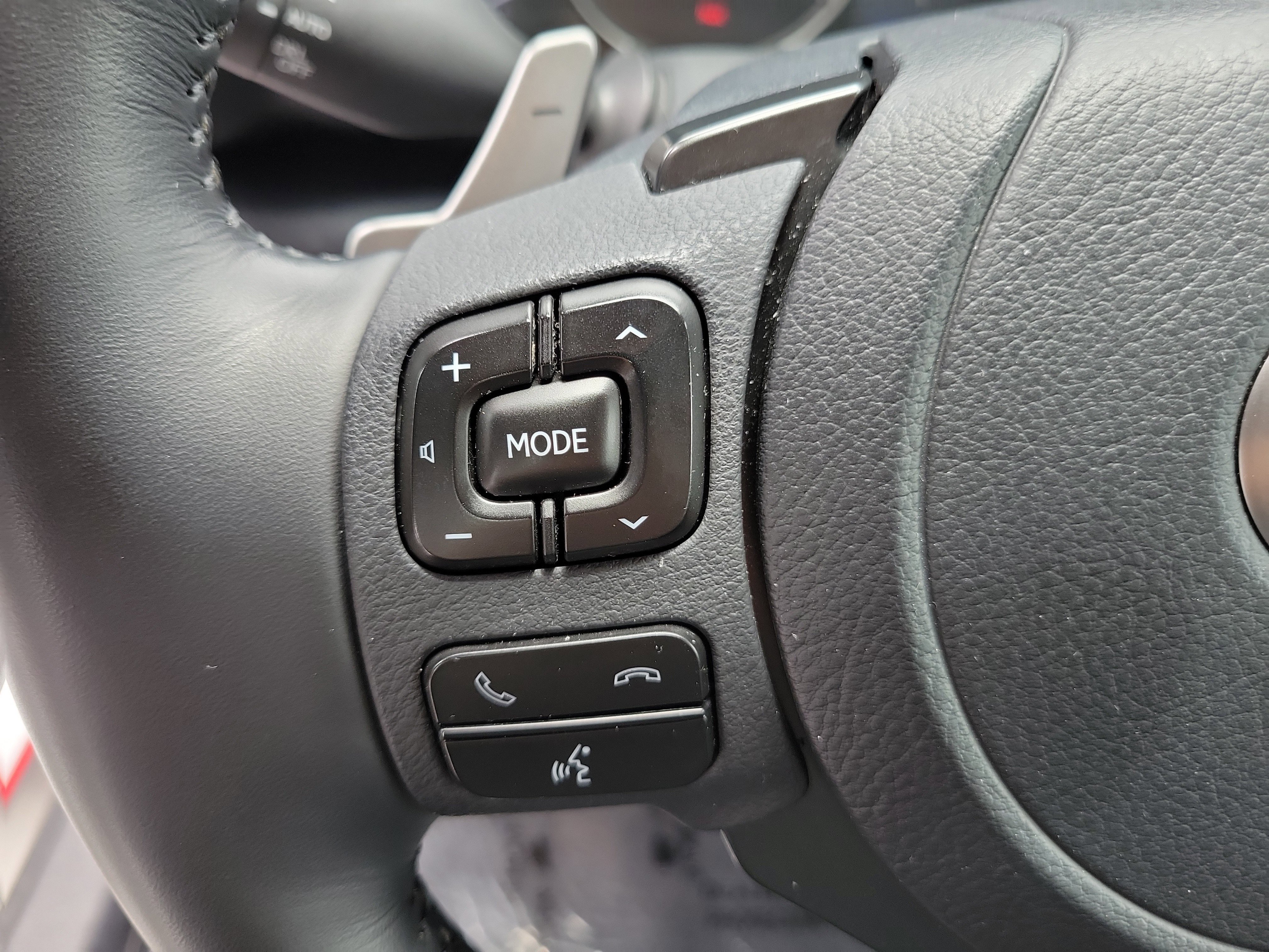 Certified 2023 Lexus IS 300 w/ Premium Package RWD image 27