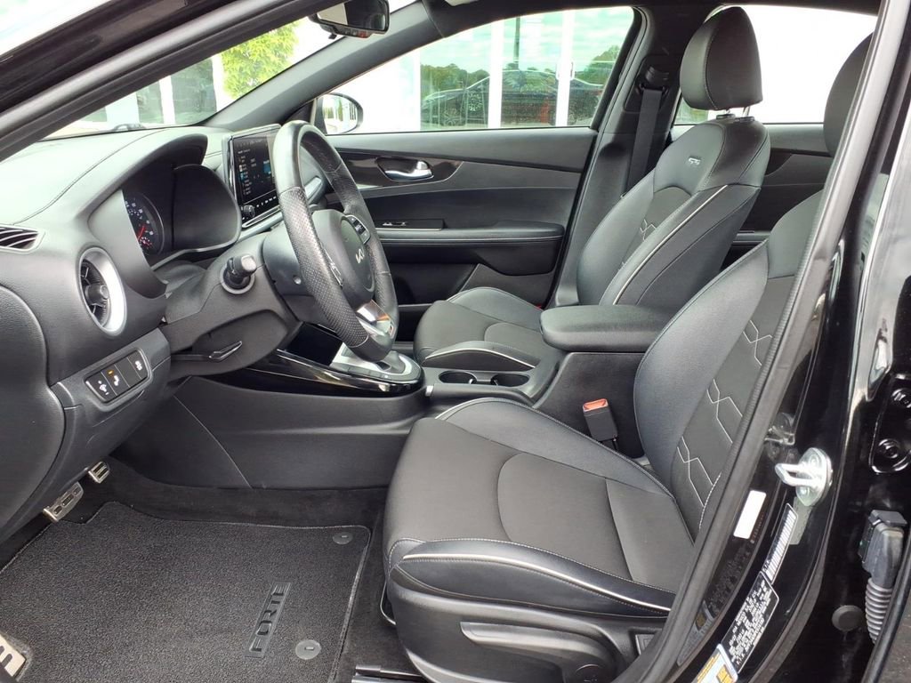 Used 2023 Kia Forte GT-Line FWD image 12