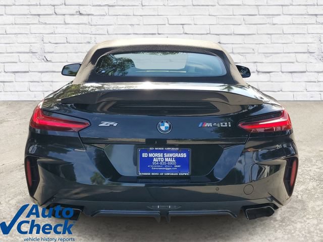 Used 2022 BMW Z4 M40i w/ Premium Package RWD image 3