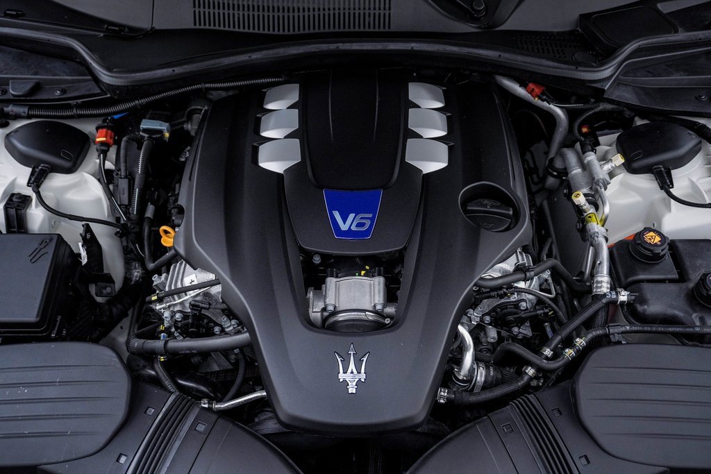 Certified 2024 Maserati Quattroporte Modena Ultima Q4 image 28