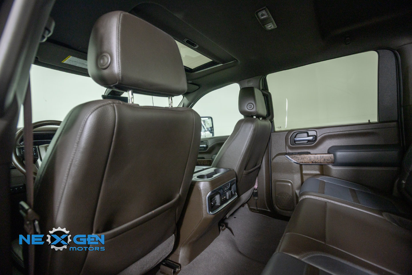 Used 2023 GMC Sierra 2500 Denali w/ Denali Ultimate Package AWD/4WD image 28