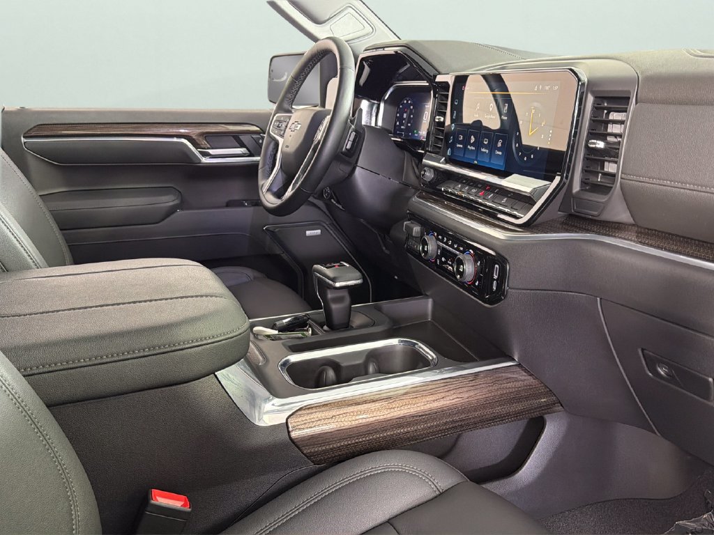 Certified 2026 Chevrolet Silverado 1500 RST w/ Convenience Package II AWD/4WD image 36