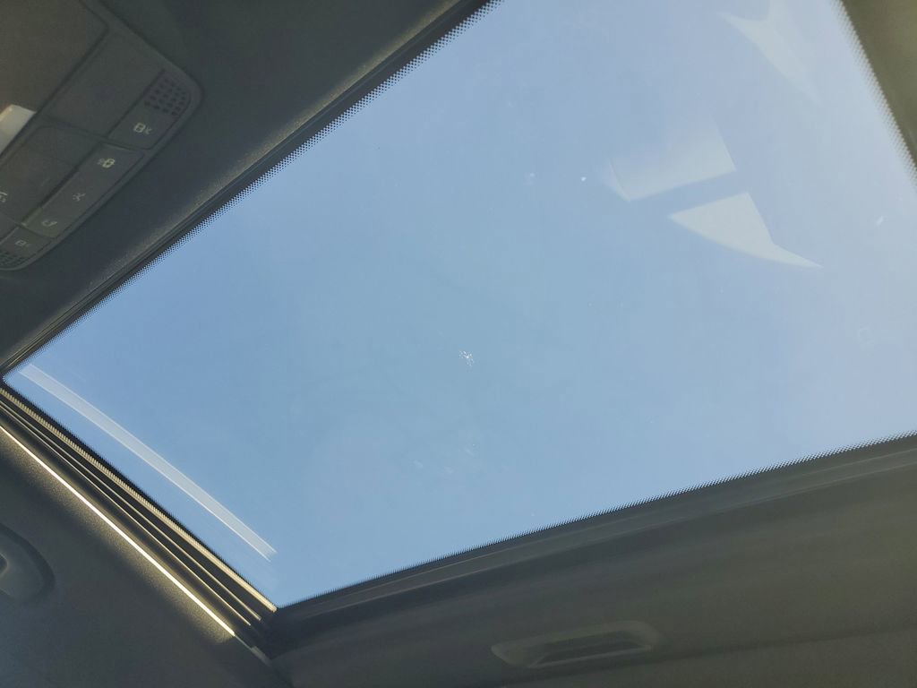 Used 2022 Mercedes-Benz E 350 Sedan w/ AMG Line Exterior image 38