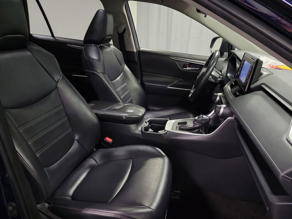 Used 2021 Toyota RAV4 XLE Premium image 26
