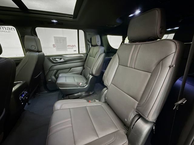 Used 2023 Chevrolet Suburban RST w/ Luxury Package image 29
