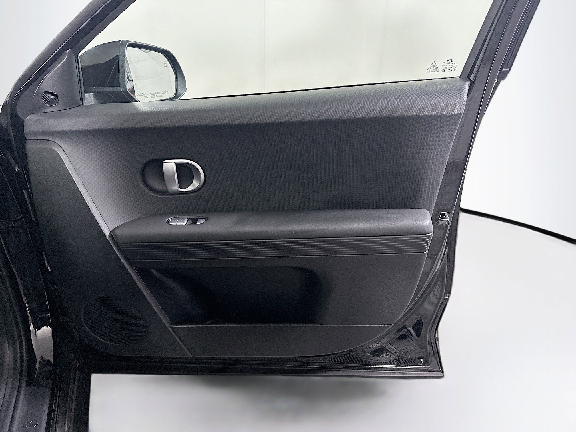 Used 2024 Hyundai Ioniq 5 SEL RWD image 32