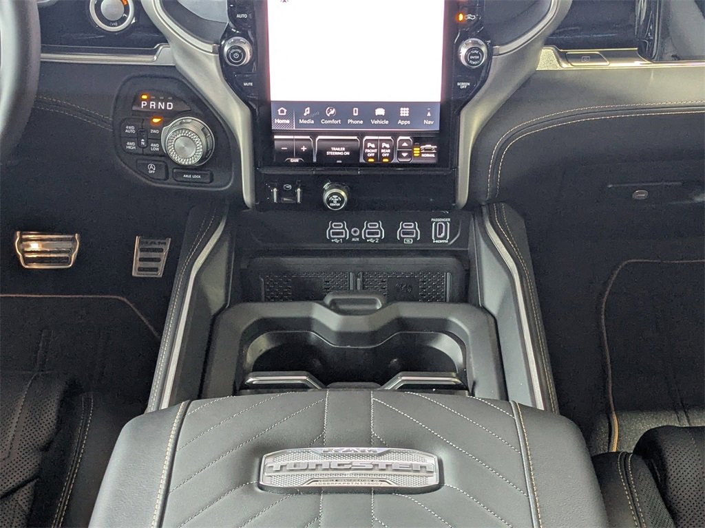 New 2026 RAM 1500 Tungsten w/ Trailer Tow Group image 19