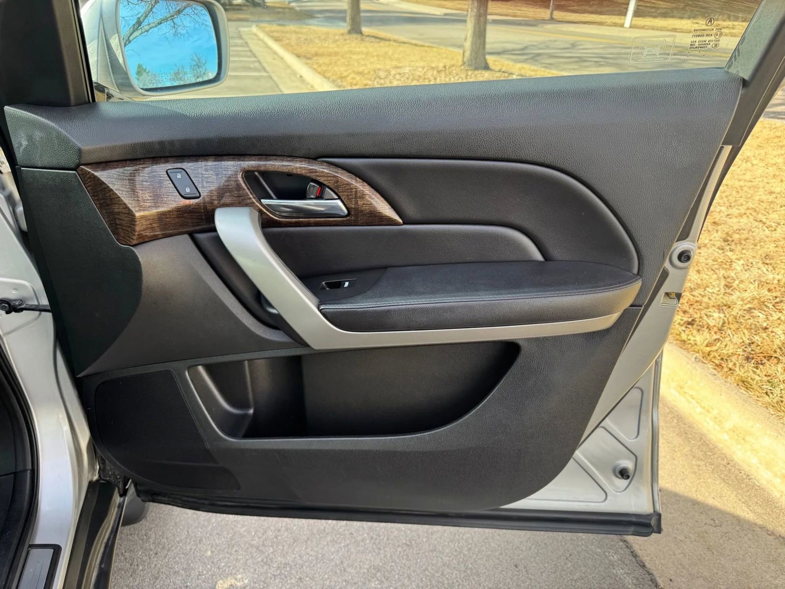 Used 2011 Acura MDX w/ Technology & Entertainment image 18
