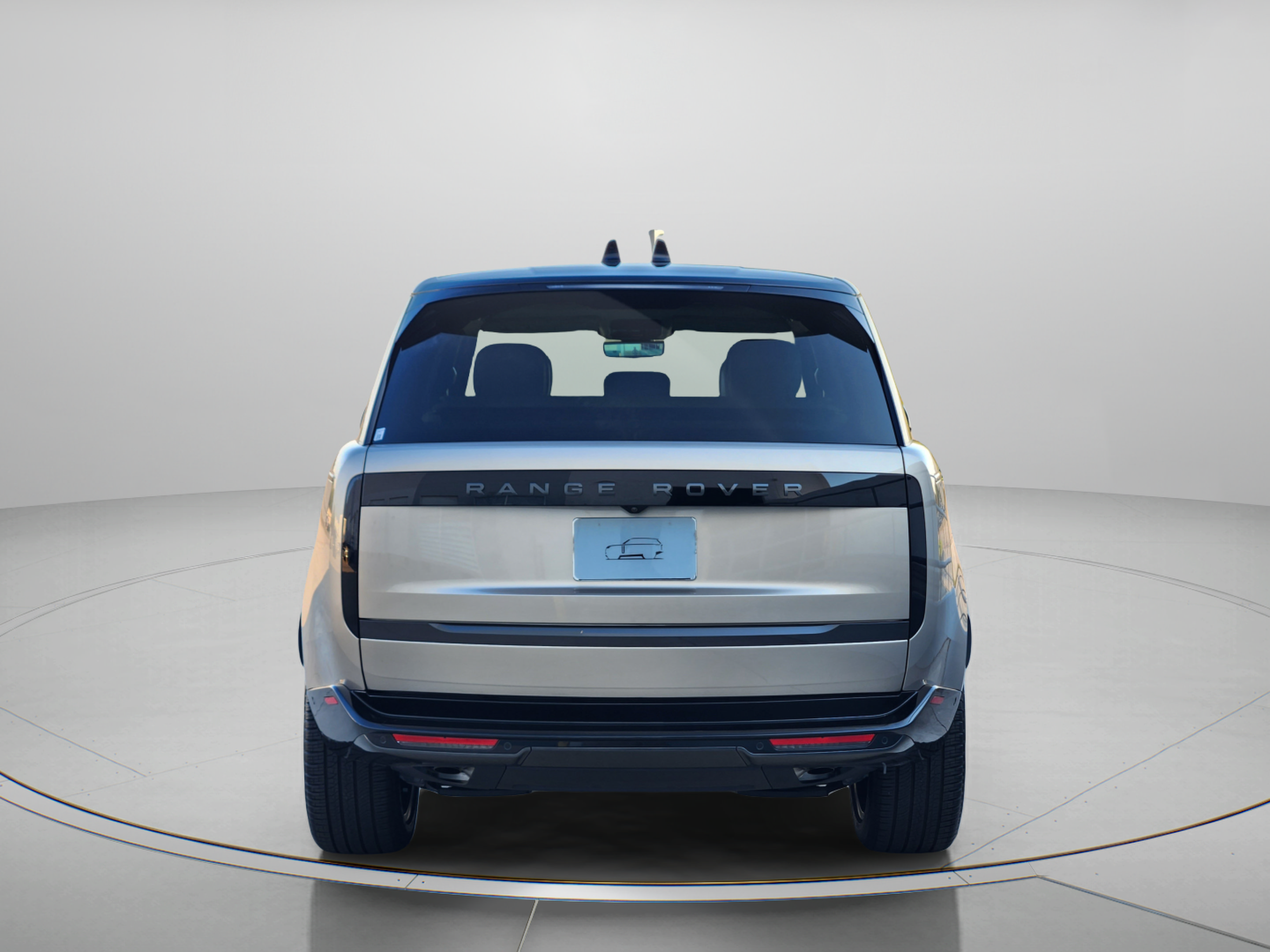 Certified 2026 Land Rover Range Rover SE AWD/4WD image 4