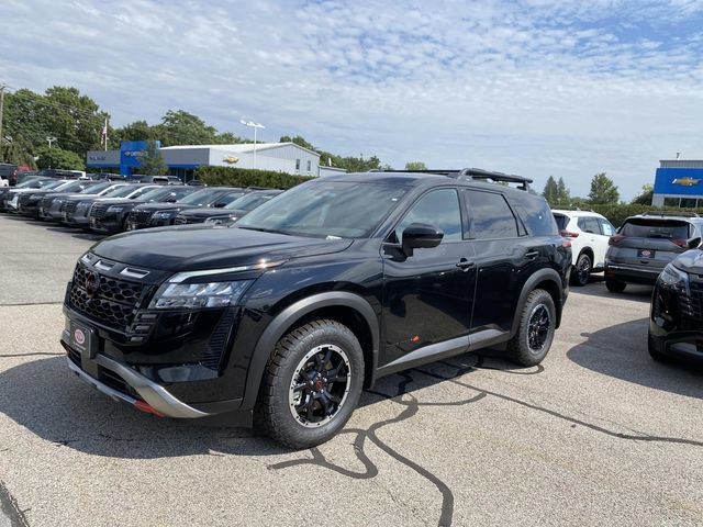 New 2026 Nissan Pathfinder Rock Creek AWD/4WD image 1
