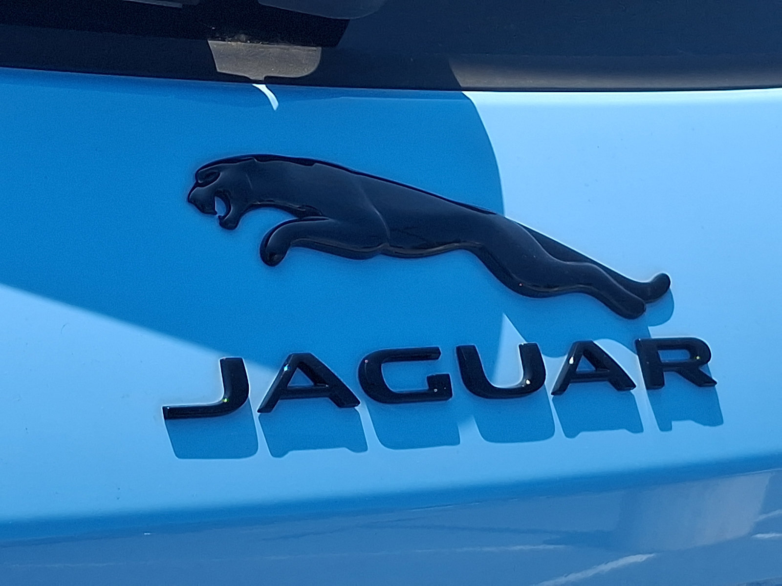 New 2026 Jaguar F-PACE SVR 575 Edition AWD/4WD image 19
