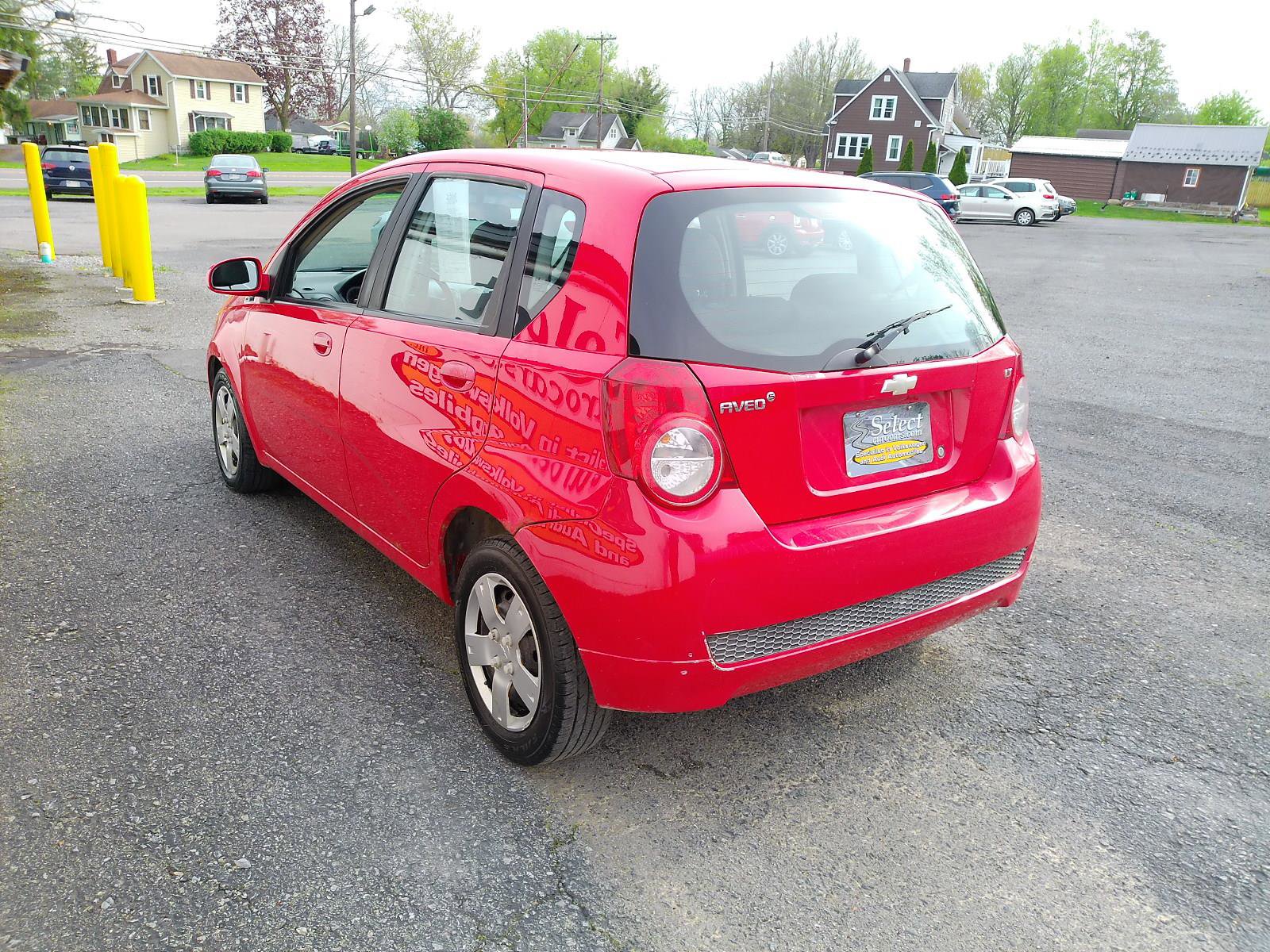 Used 2011 Chevrolet Aveo5 LT w/ Power and Convenience Package FWD image 6