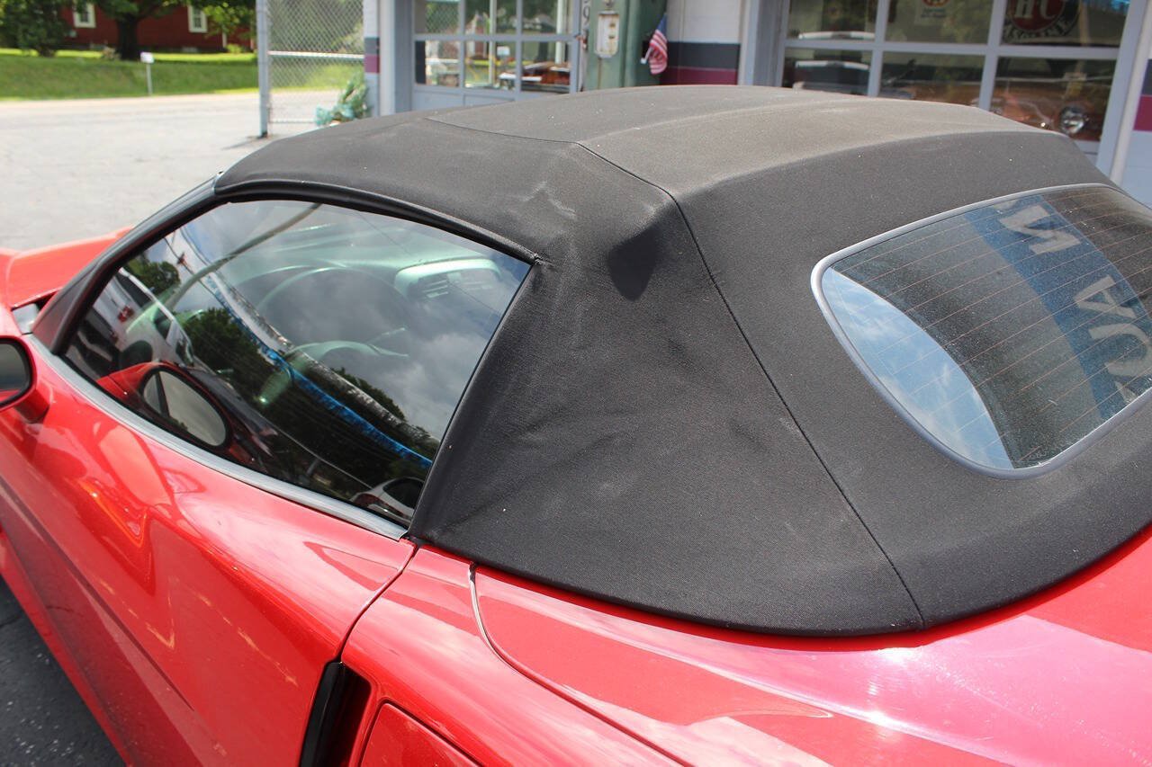 Used 2005 Chevrolet Corvette Convertible w/ Preferred Equipment Group RWD image 21