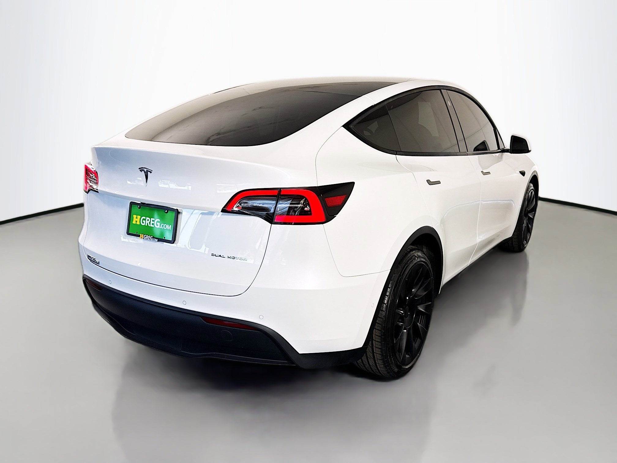 Used 2021 Tesla Model Y Long Range image 10
