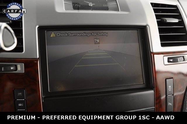 Used 2013 Cadillac Escalade Premium image 36