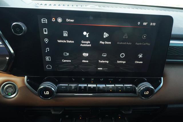 Used 2024 GMC Canyon AT4 w/ Technology Package image 20