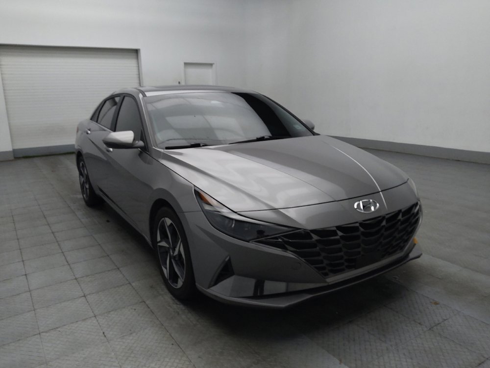 Used 2022 Hyundai Elantra Limited w/ Cargo Package FWD image 13