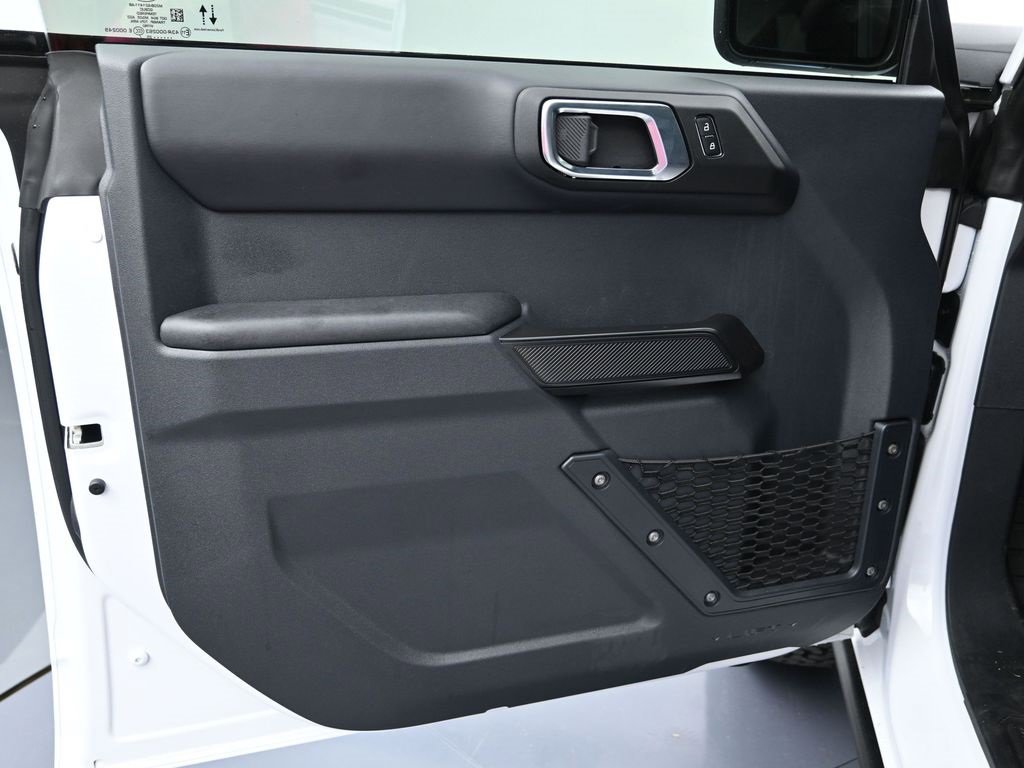 New 2025 Ford Bronco Badlands image 10