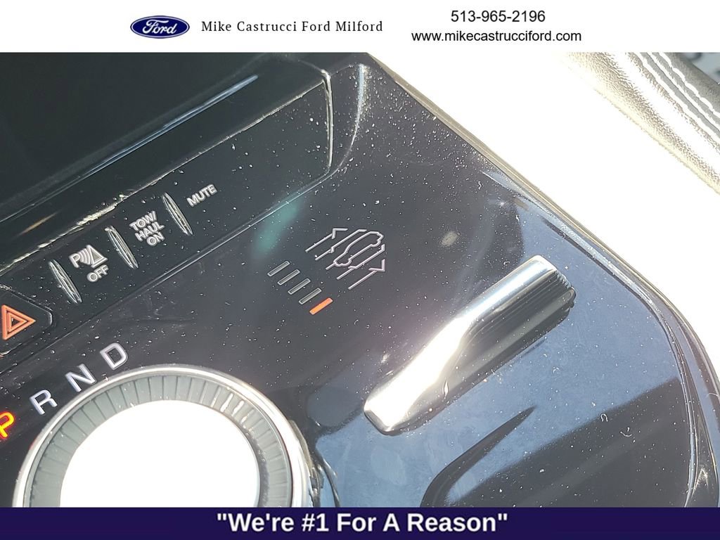 Used 2024 Jeep Wagoneer L Series III w/ Flexible Seating Group AWD/4WD image 19