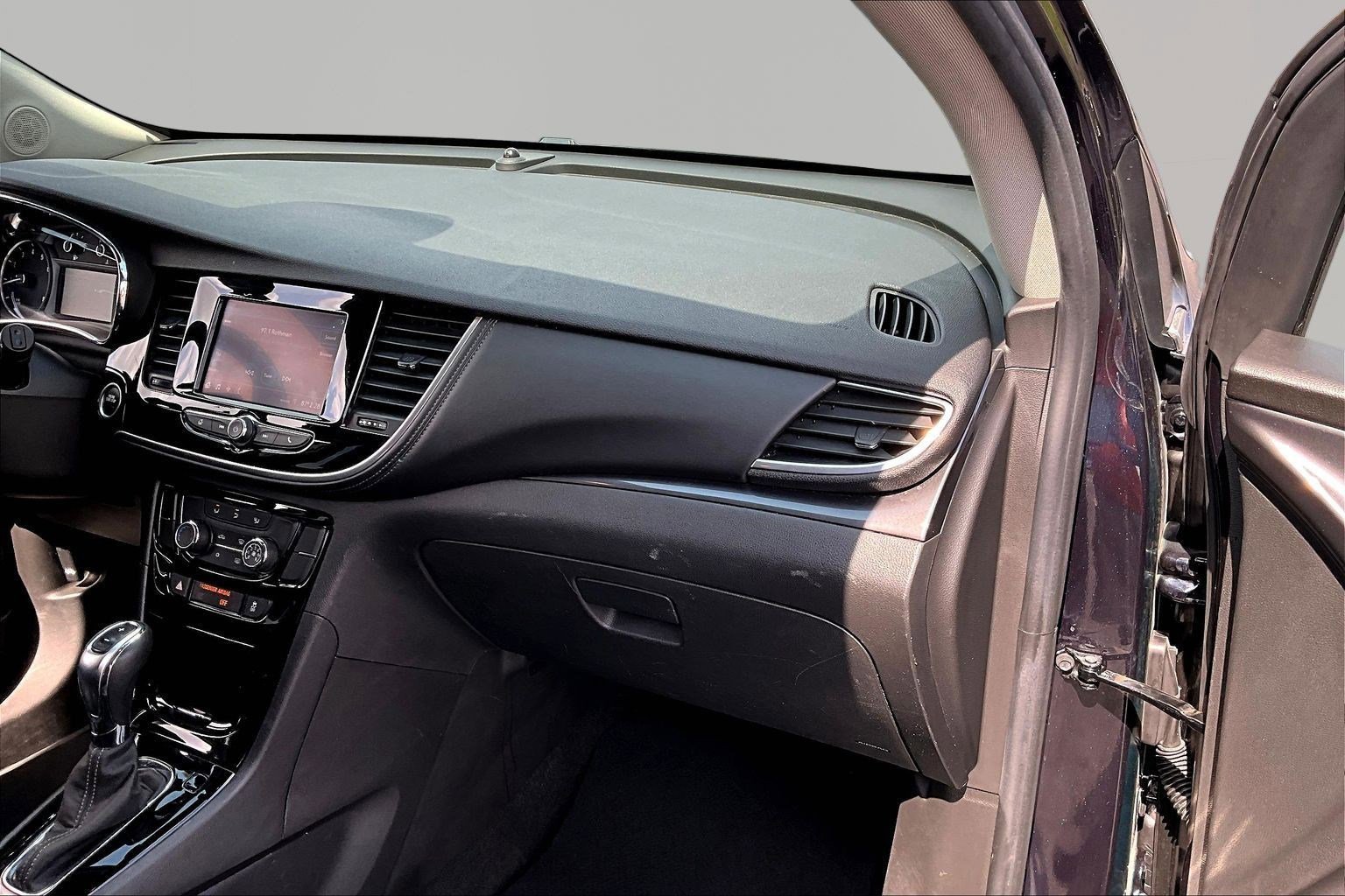 Used 2022 Buick Encore Preferred w/ Safety Package image 26