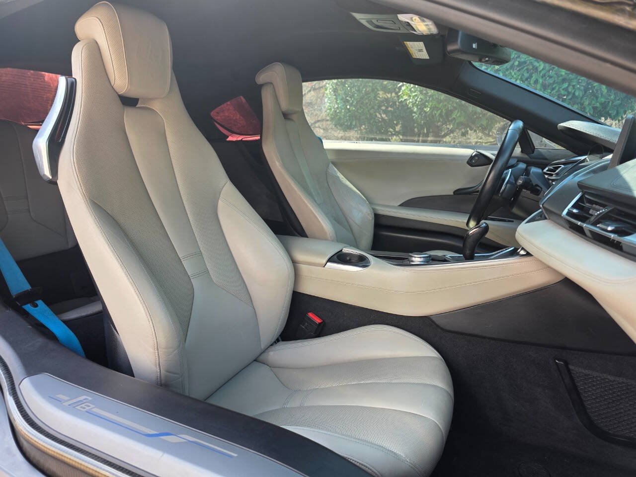 Used 2015 BMW i8 AWD/4WD image 30