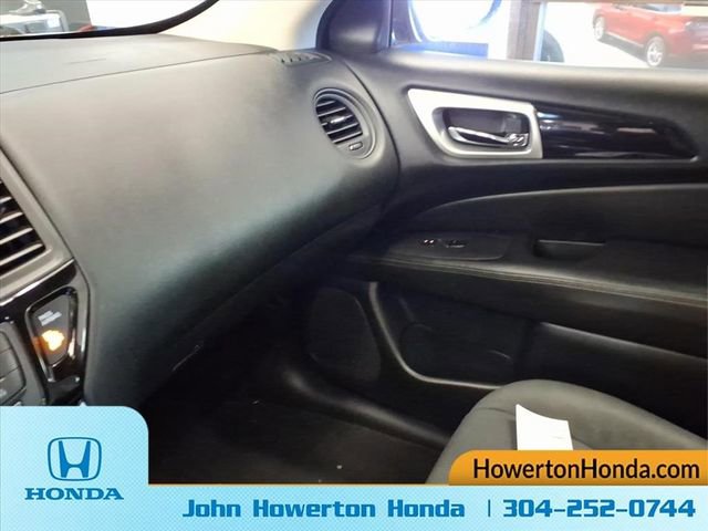 Used 2019 Nissan Pathfinder S AWD/4WD image 22