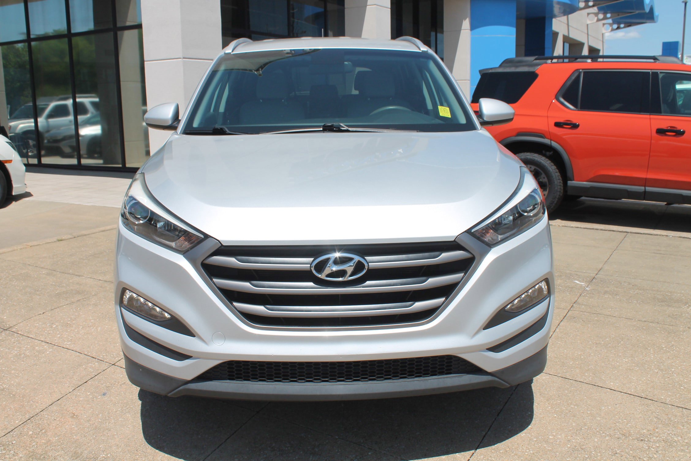 Used 2016 Hyundai Tucson SE w/ Option Group 02 image 2