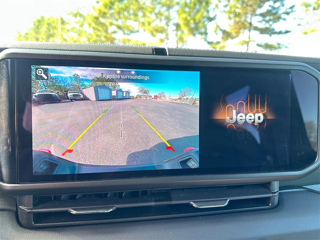 Certified 2024 Jeep Gladiator Mojave w/ Convenience Group image 20