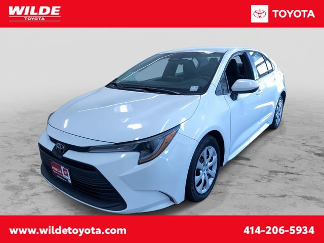 Certified 2025 Toyota Corolla LE image 1